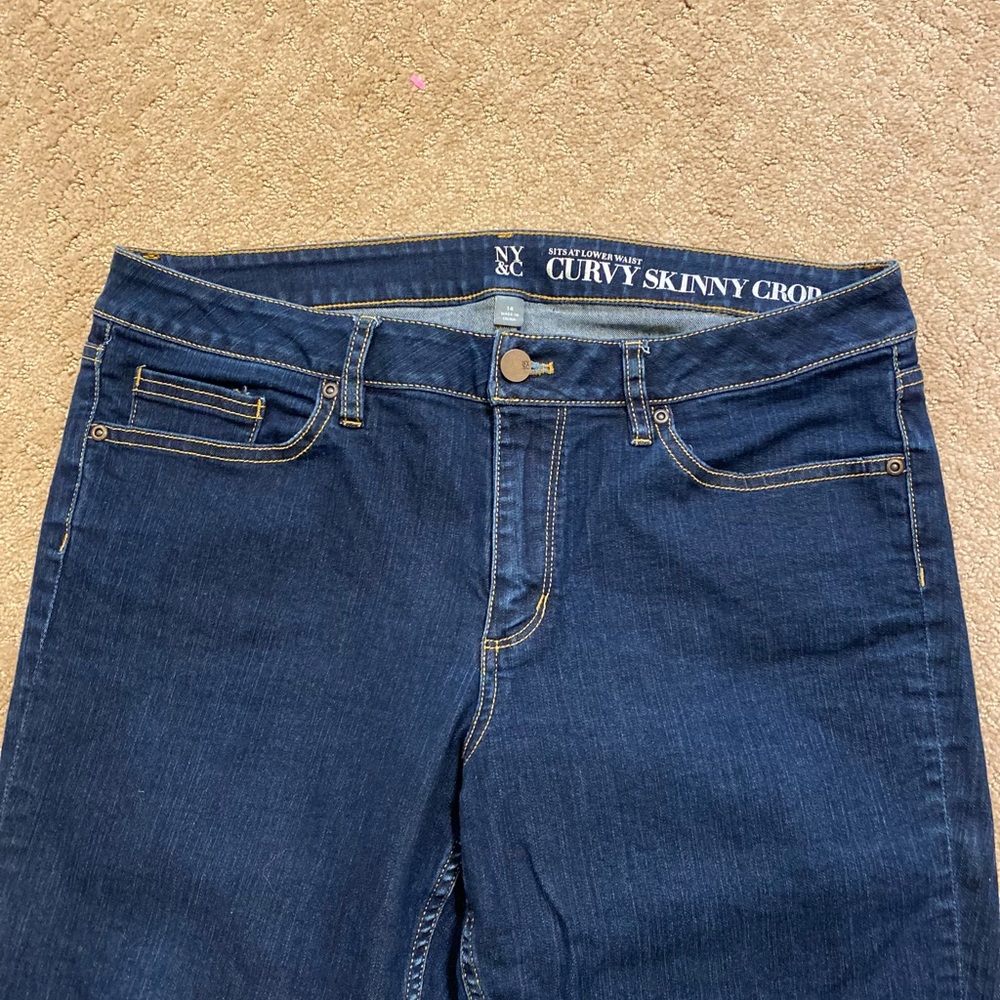 NWOT NY & Co. - Curvy & skinny crop (sits at lower waist crop jeans, Size: 14 - Picture 3 of 8